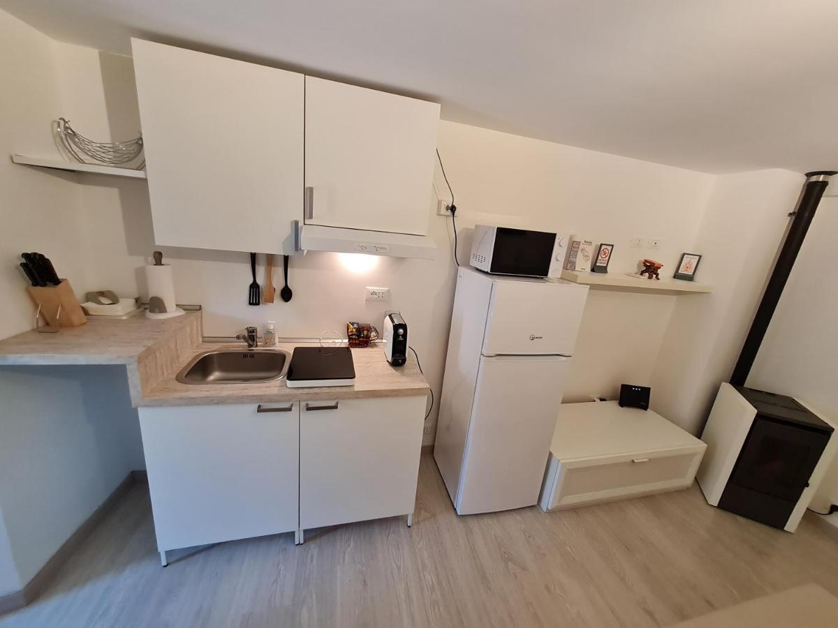 Al Castello - Aeroporto Delle Marche - Ancona Lejlighed Falconara Marittima Eksteriør billede